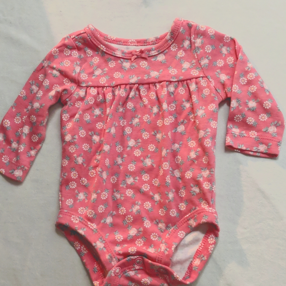 Newborn Long sleeve onesie